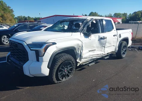 2023 Toyota Tundra Sr5 z USA, uszkodzony, nr VIN 5TFLA5DB8PX078269